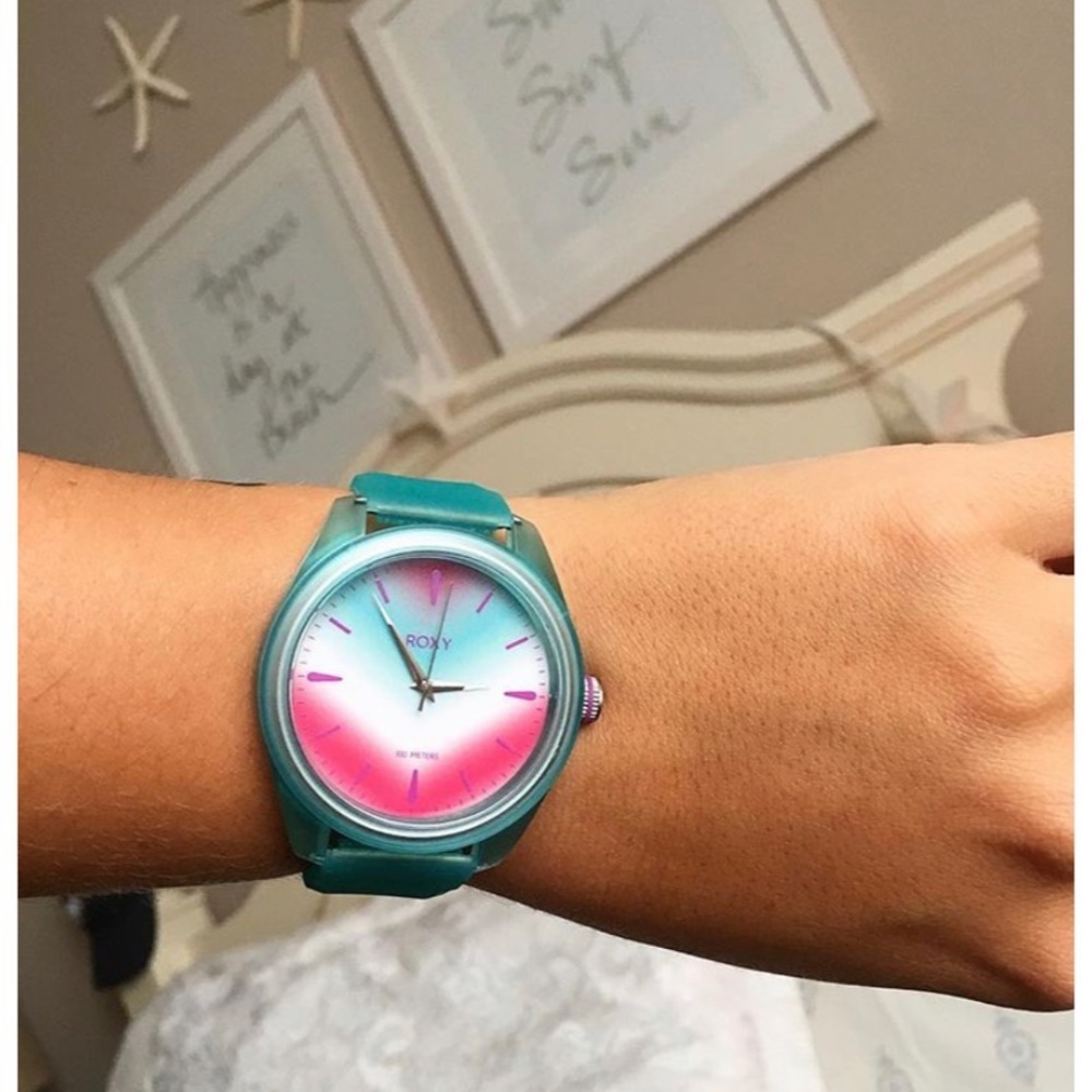 Roxy Watch